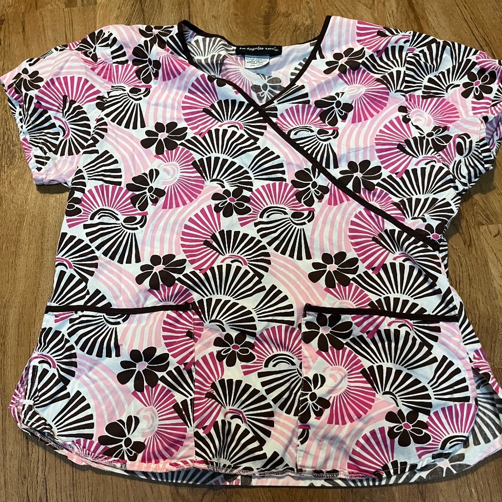 XS pink black and white scrub top